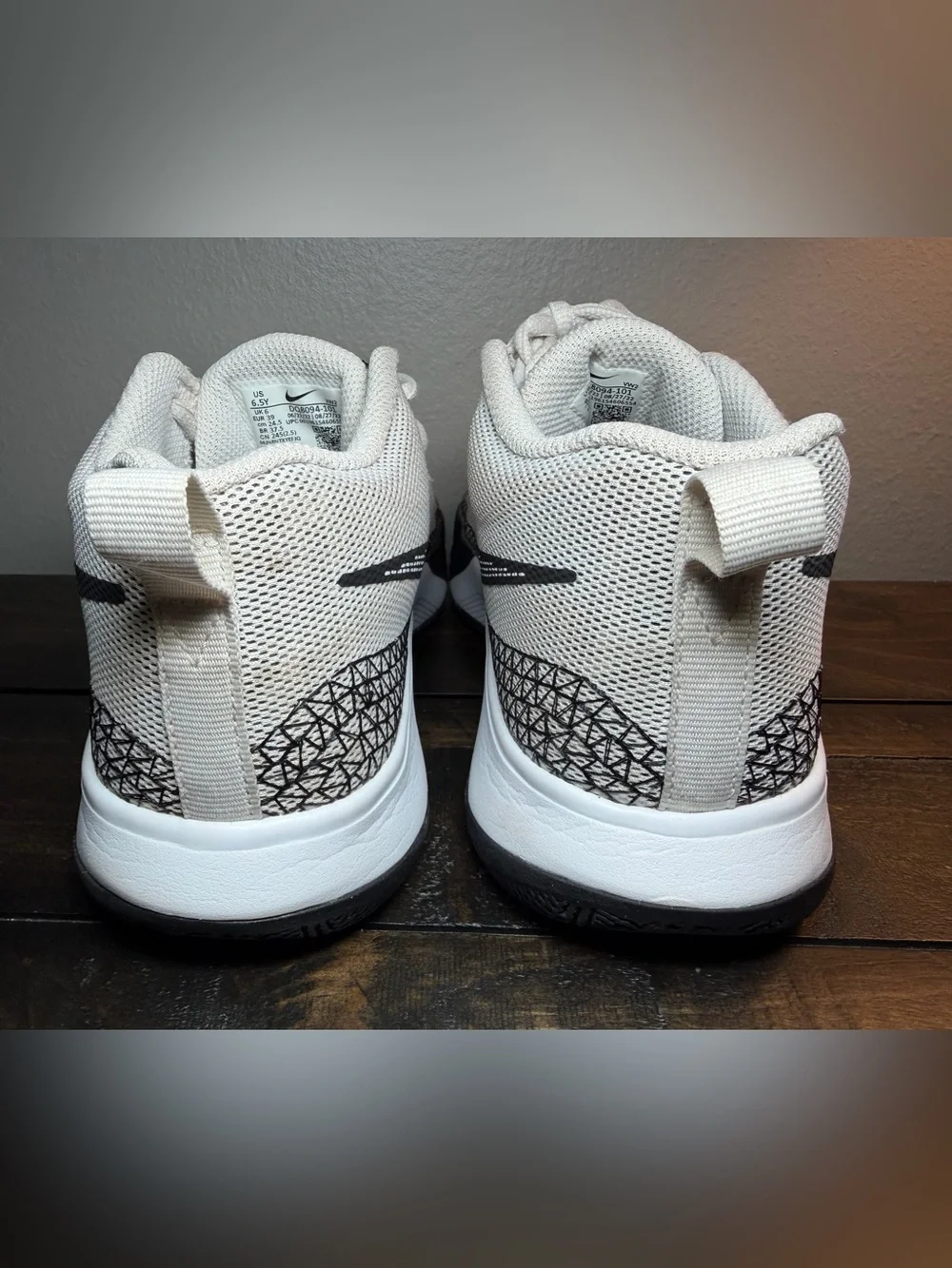 Kids Nike Kyrie Flytrap 6 GS 'White Black'.